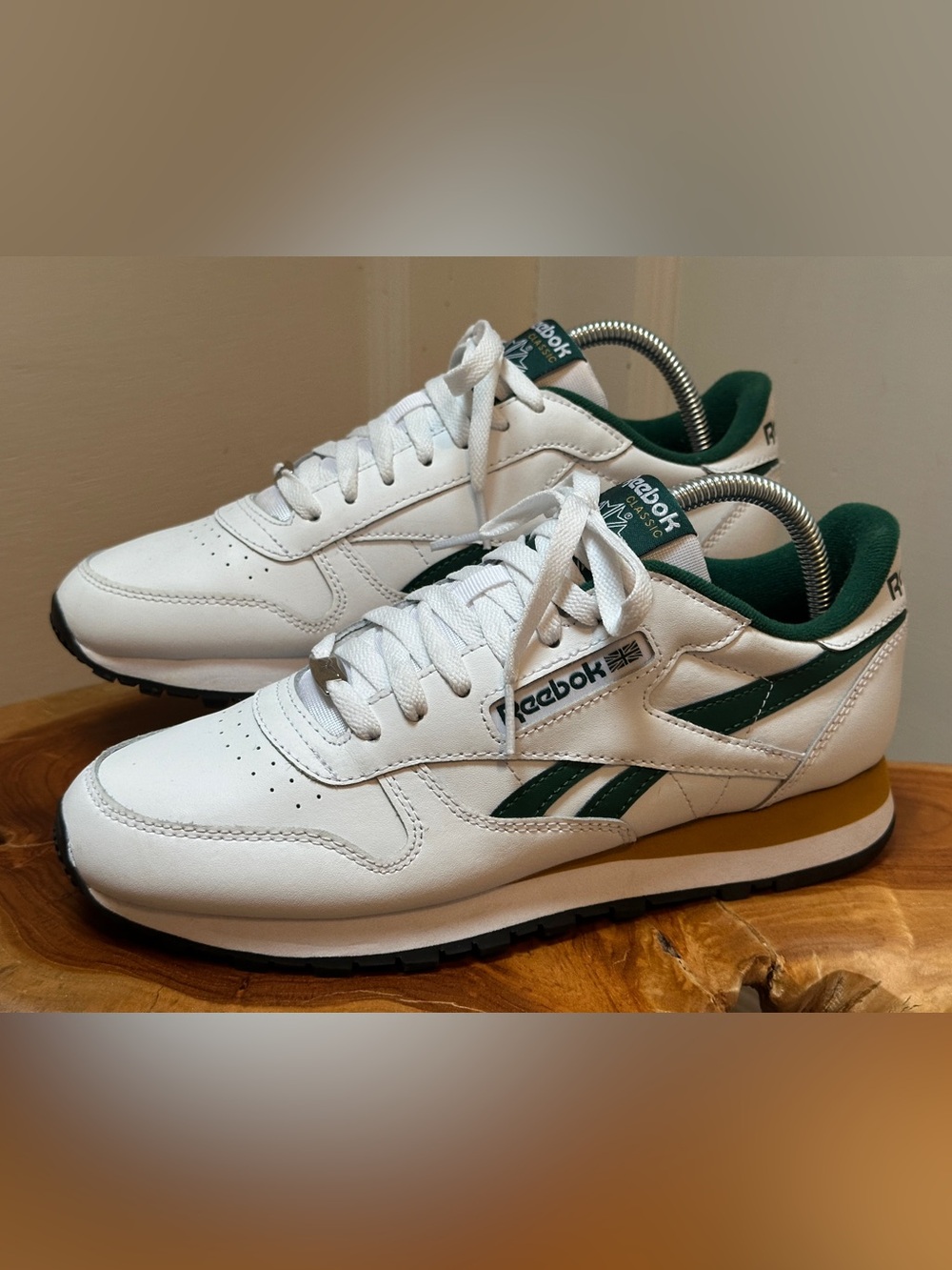 Reebok Classic Leather - Size US Men’s 7.5
